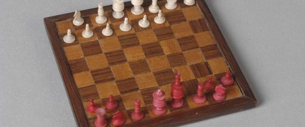 Miniatuur schaakspel