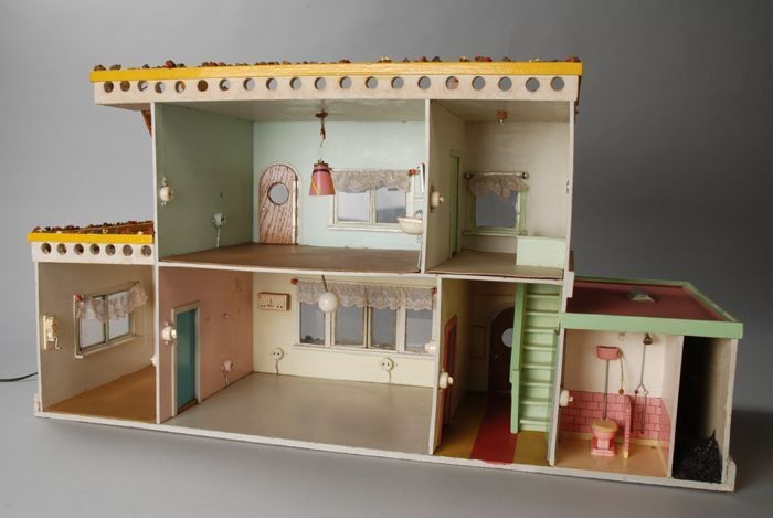 Poppenhuis “ria” met woonkamer, keuken, hal, en toilet op begane ... Met woonkamer